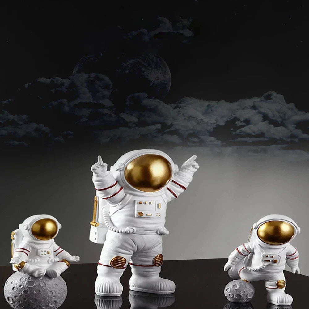 BowLift | Resin Astronaut Figure Statue Space Traveler Sculpture Educational Toy Desk Decoration Astronaut Model For Children Gift