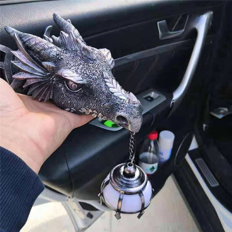 BowLift | LED Lantern with Dragon Head made of Resin for Unique Halloween Decoration