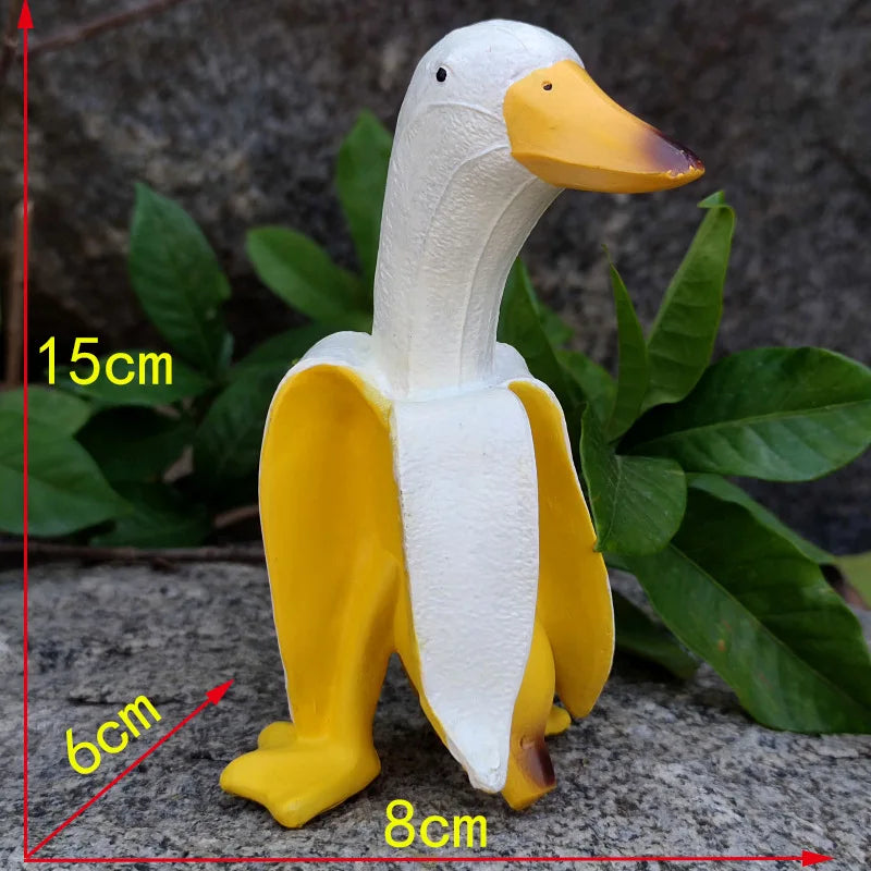 BowLift | Peeled Banana Duck Face Garden Decor
