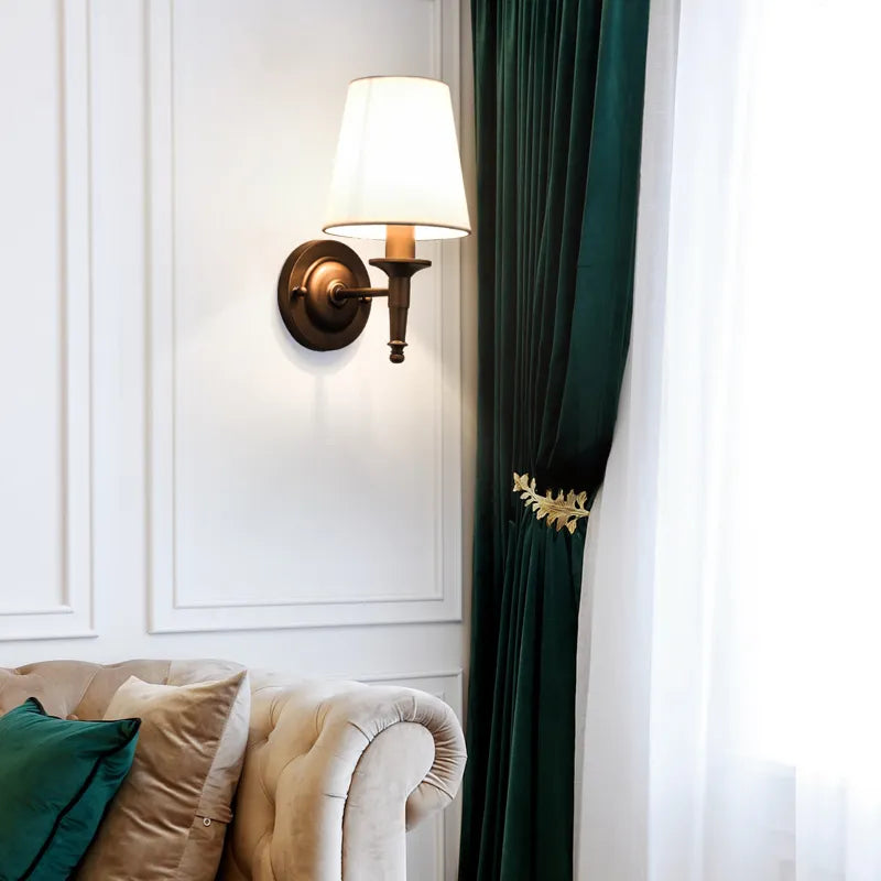 BowLift | BeamGlow – LED Wall Lamp with Stylish American Design