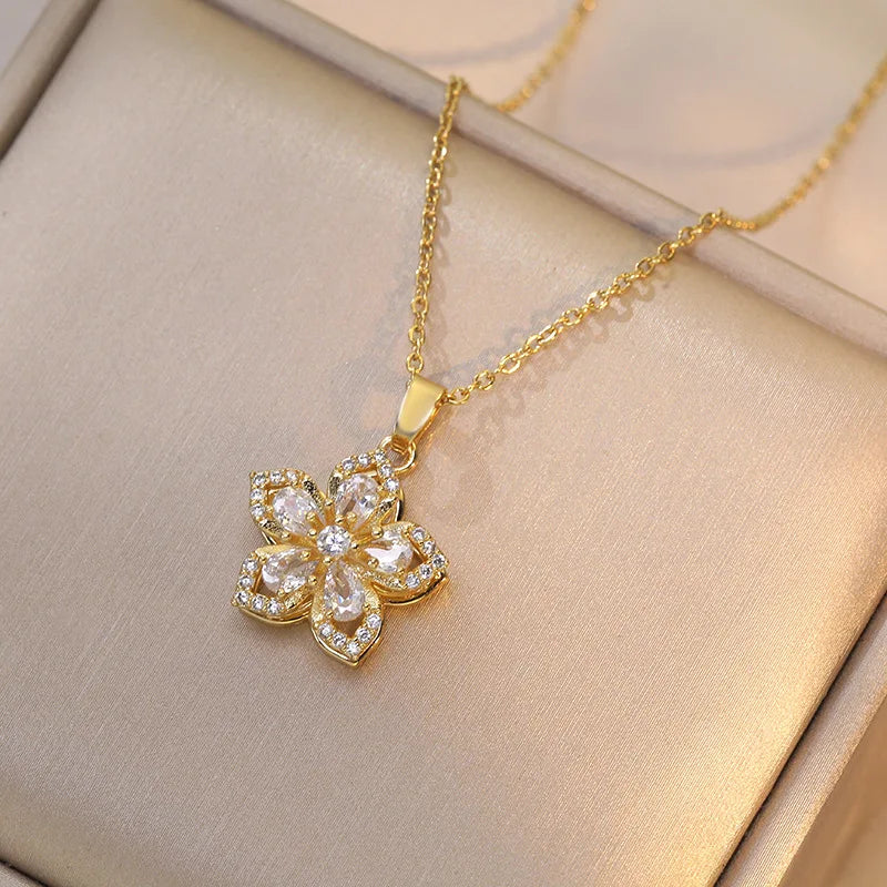 BowLift | Rotating Flower Necklace