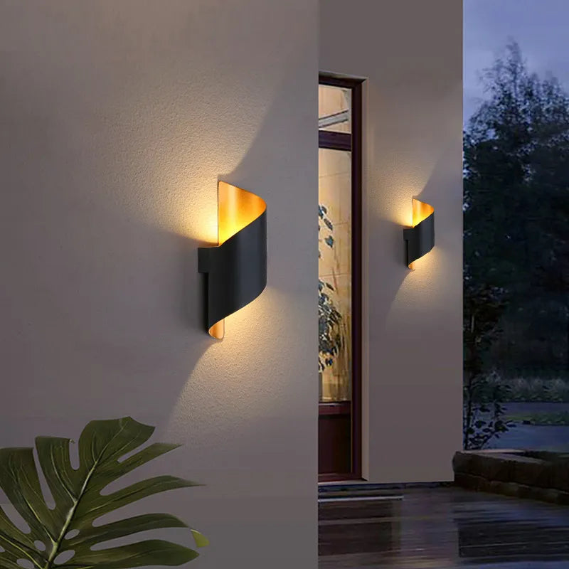 BowLift | IronEdge – Modern Wall Light Crafted from Iron and Acrylic