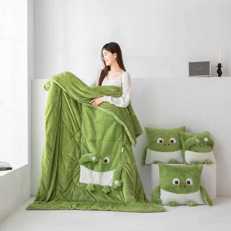 BowLift | Cozy Dreams Mini Monster Quilted Pillow Blanket