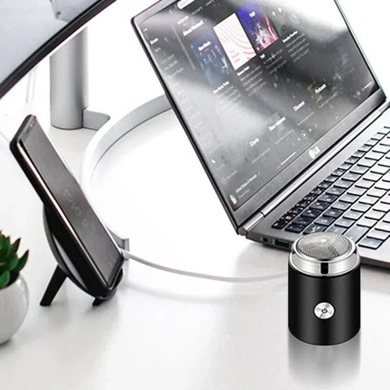 BowLift | Compact electric shaver for precise shaving when travelling