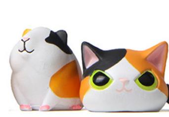 BowLift | Animals dressed as cats