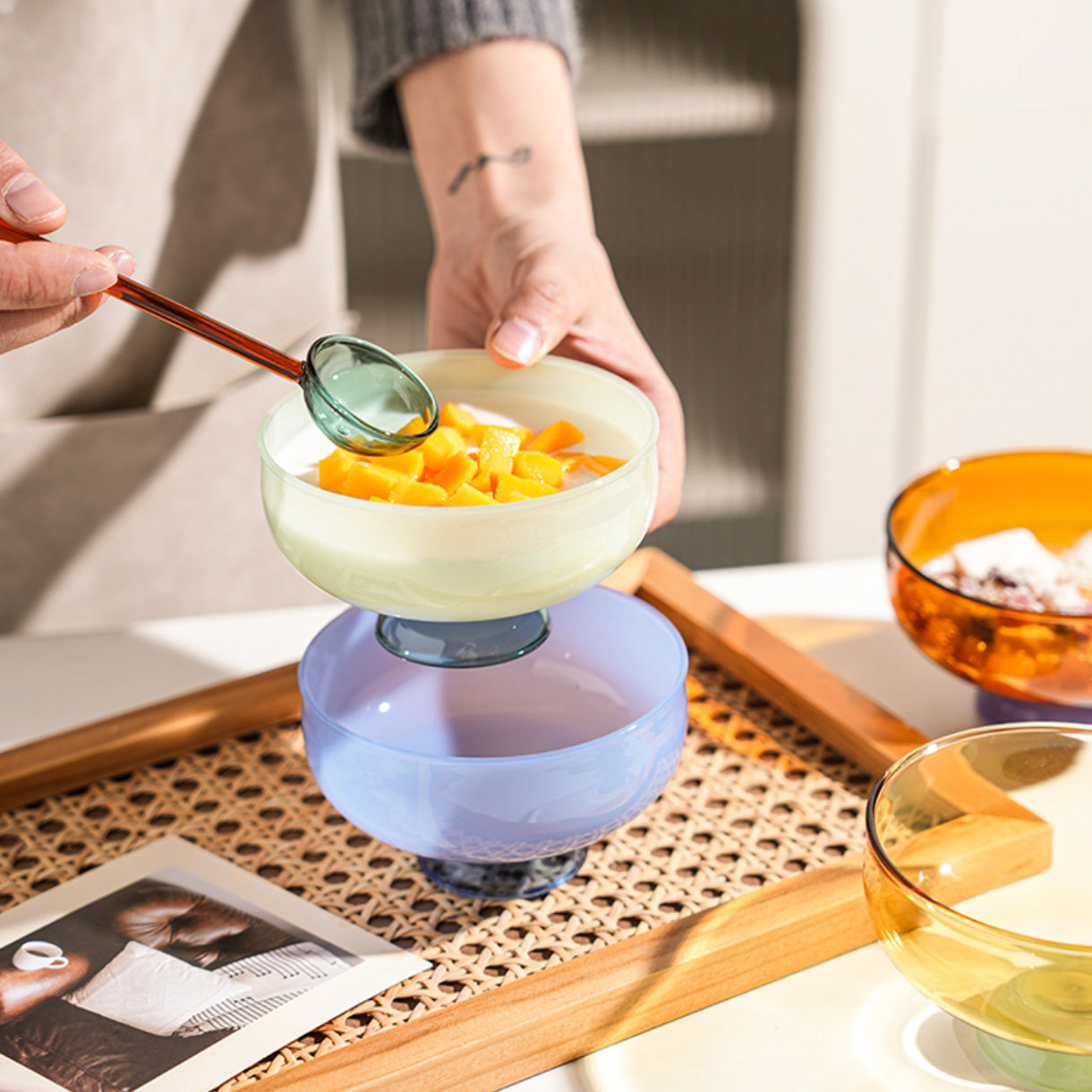 BowLift | Colorful borosilicate dessert bowl with spoon