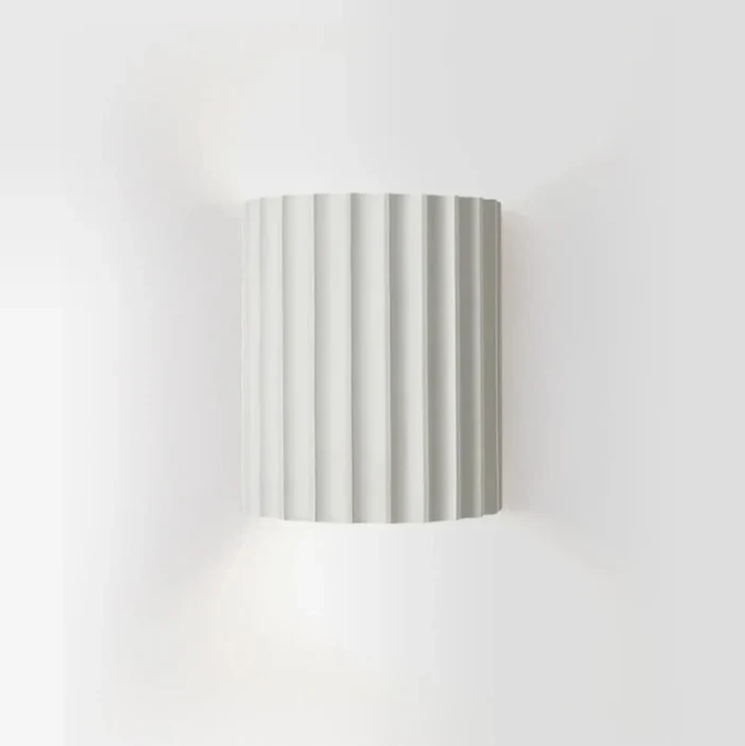 BowLift | Contemporary Resin Wall Lamp | Double-Sided Light Diffusion & Ideal for Modern Living Spaces, Bedrooms, Hallways