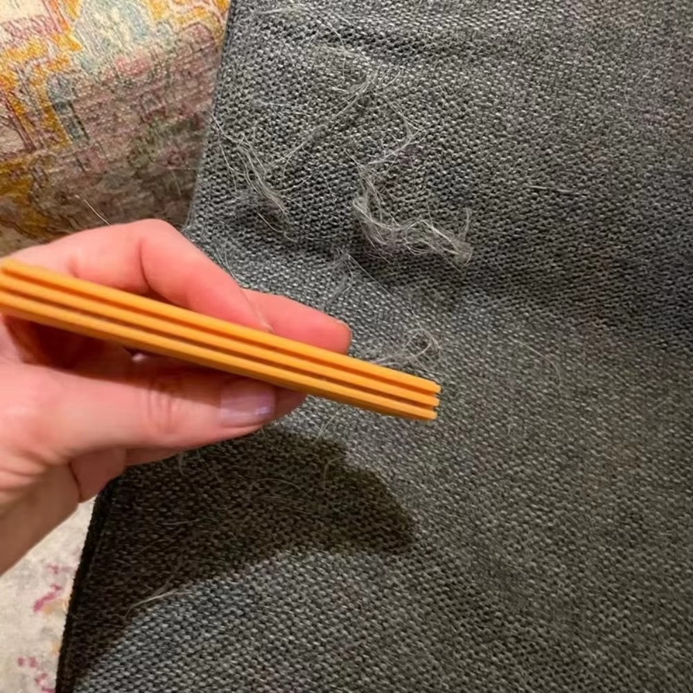 BowLift | Easy Grip Pet Hair Removal Tool for Home Carpets and Upholstery