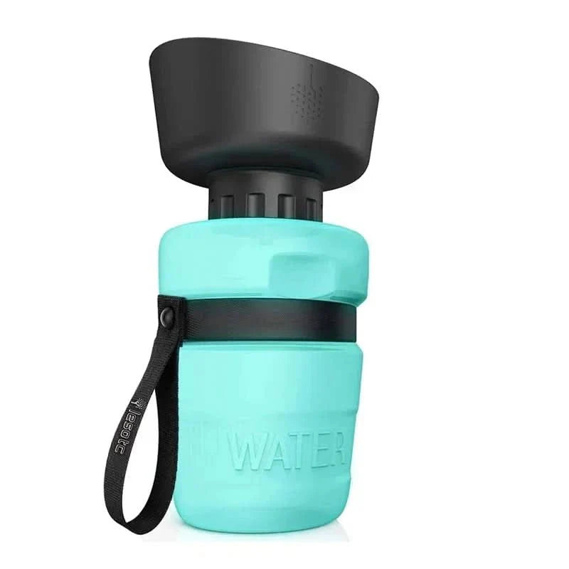 BowLift | Foldable drinking bottle for dogs