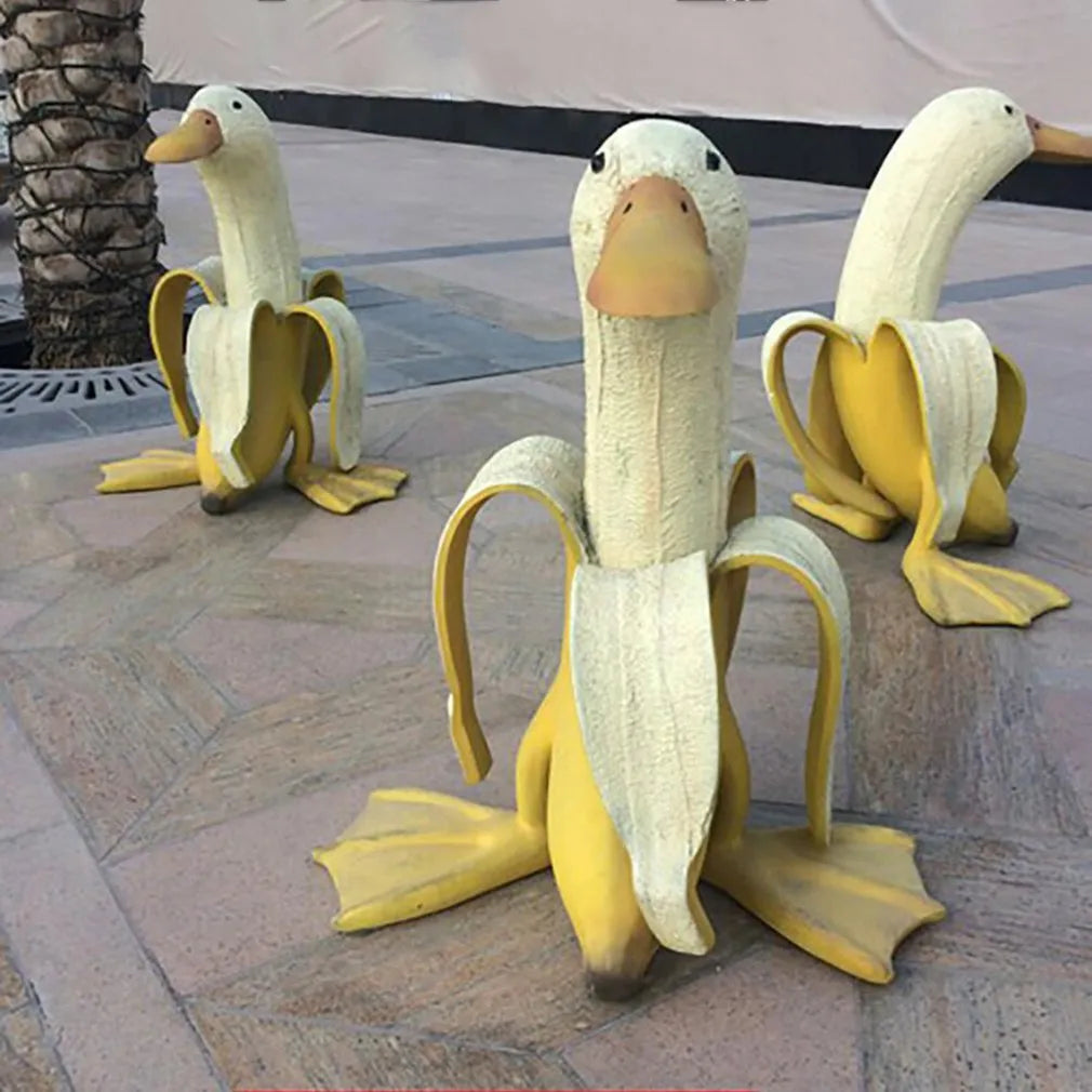 BowLift | Peeled Banana Duck Face Garden Decor