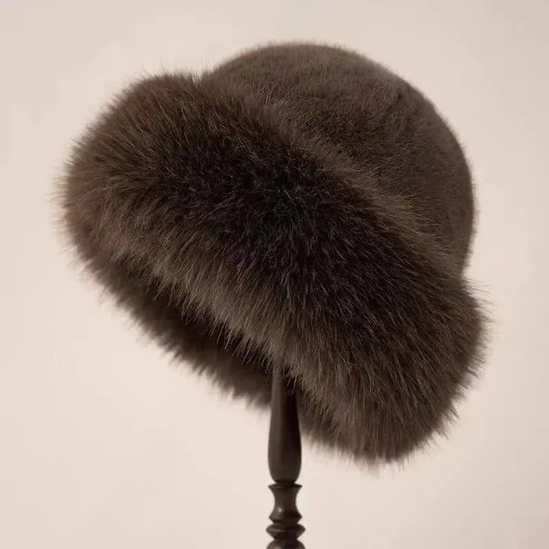 BowLift | Stylish Winter Hat with Fur Lining