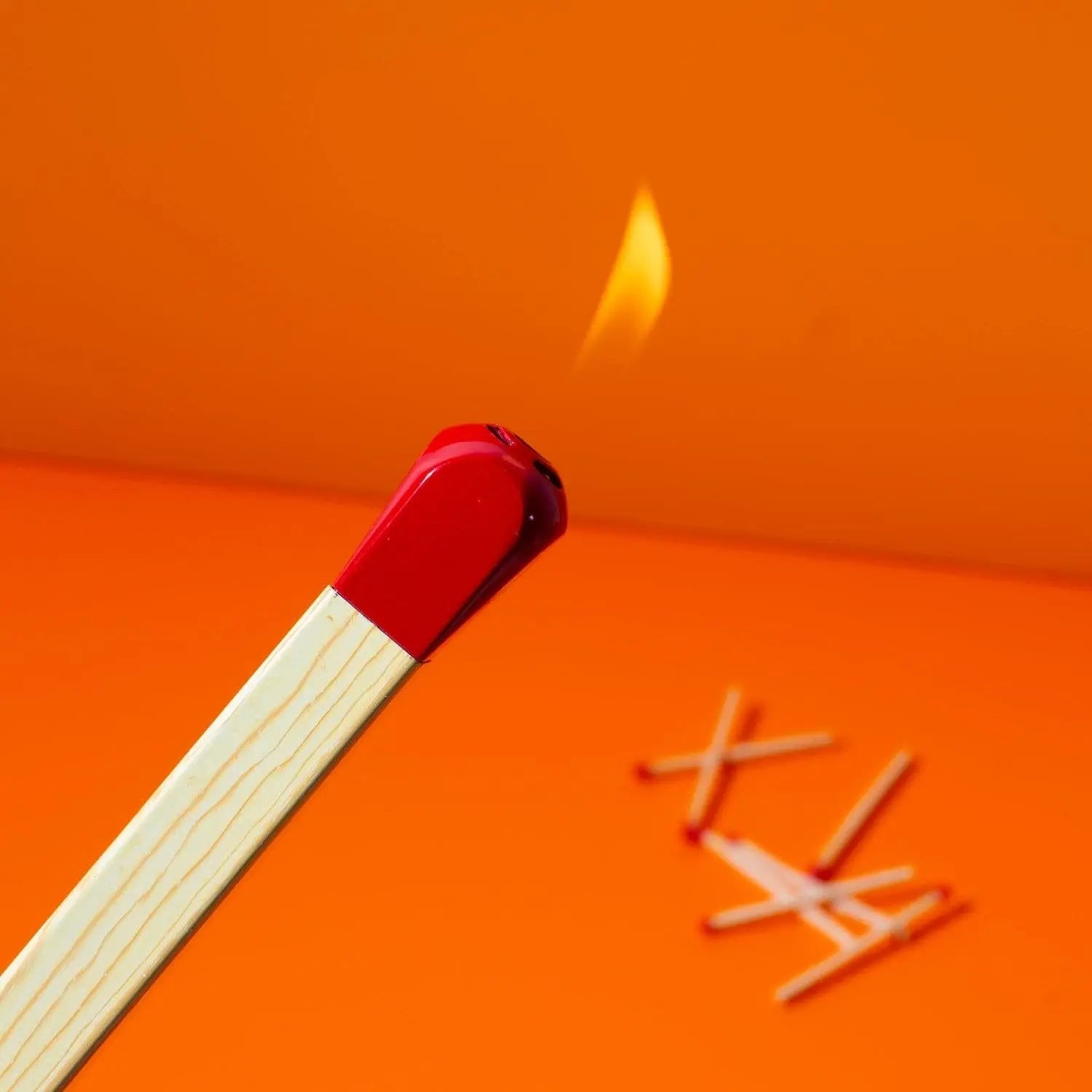 BowLift | Stylish Refillable Butane Lighter in Matchstick Design
