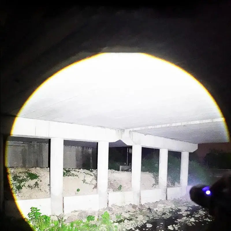 BowLift | Ultra-bright LED flashlight – Extremely bright, robust & reliable