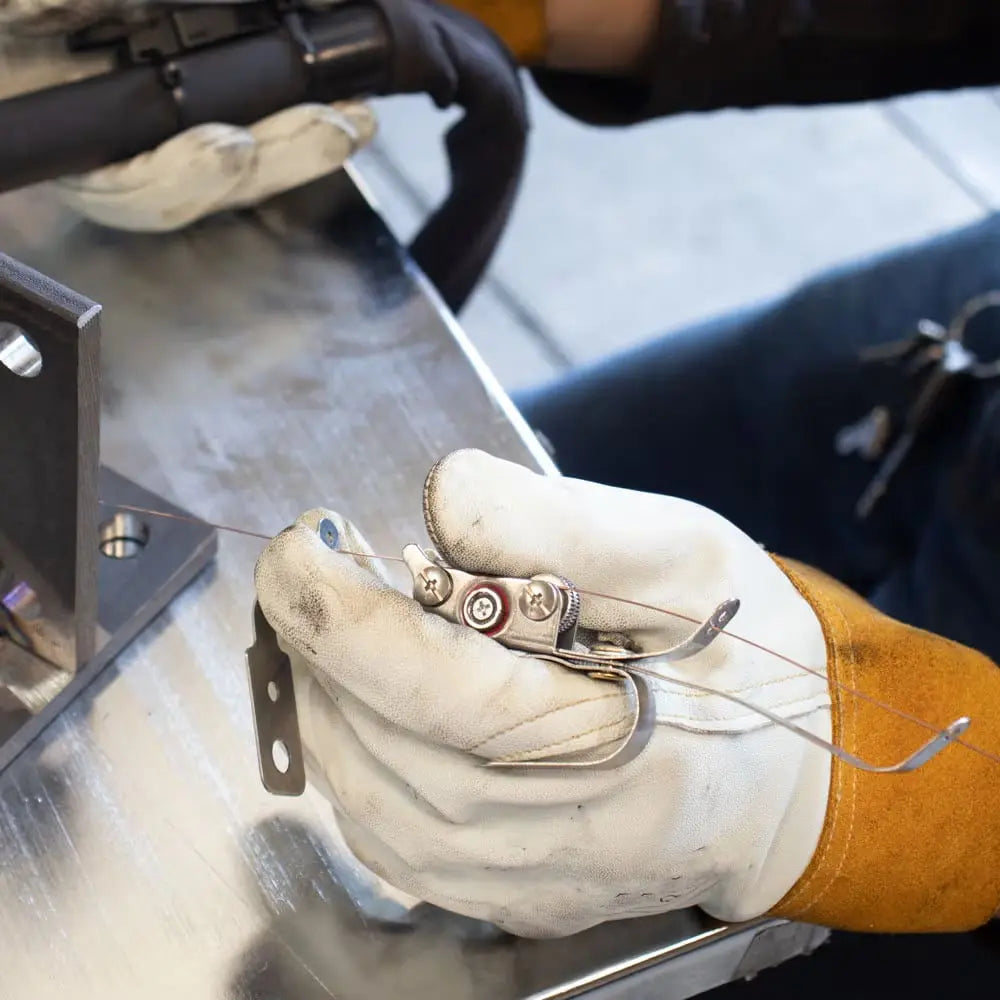 BowLift | TIG Wire Feed Unit with Precise Hand Guidance
