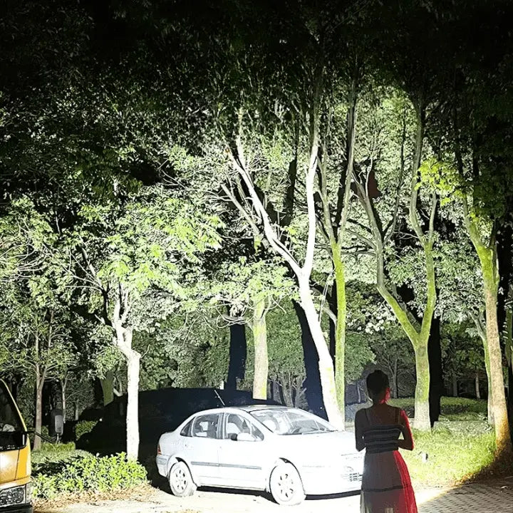 BowLift | Ultra-bright LED flashlight – Extremely bright, robust & reliable