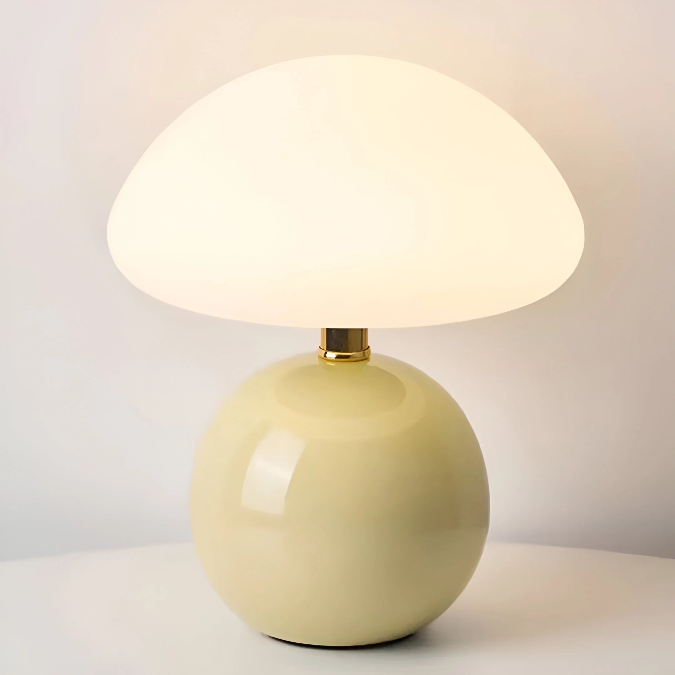 CrèmeLuxe – French Mushroom Table Lamp