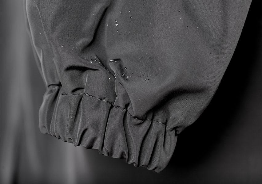 BowLift | Waterproof Raincoat with Oversized Hood for Women