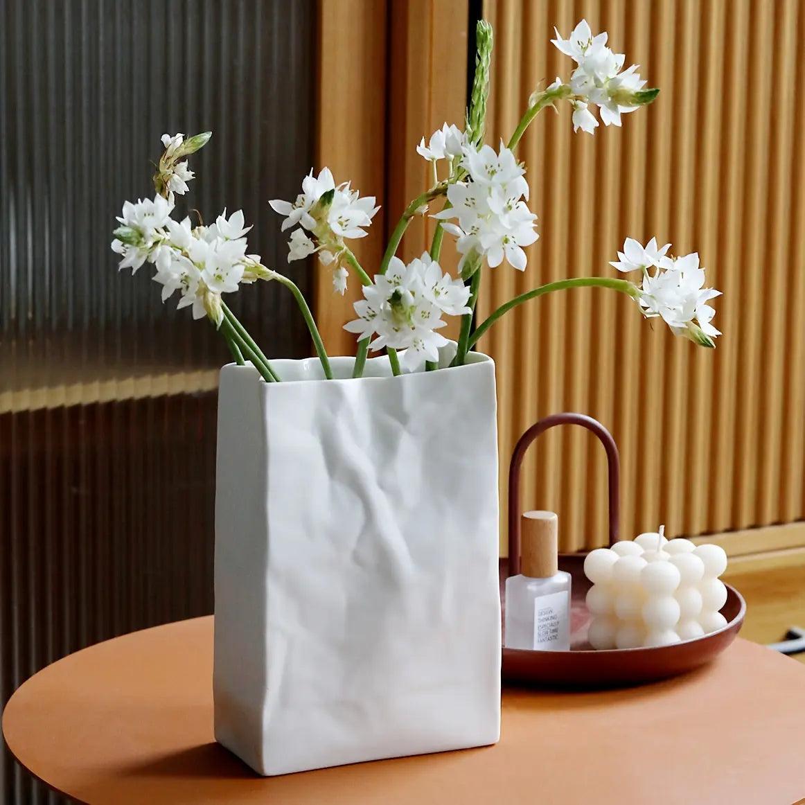 BowLift | PaperFlow - Stylish Paper Vase