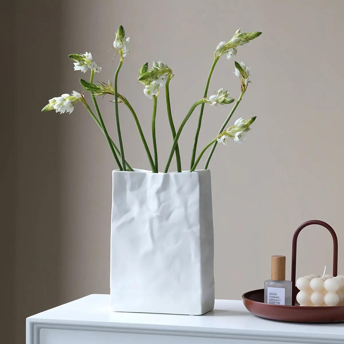 BowLift | PaperFlow - Stylish Paper Vase