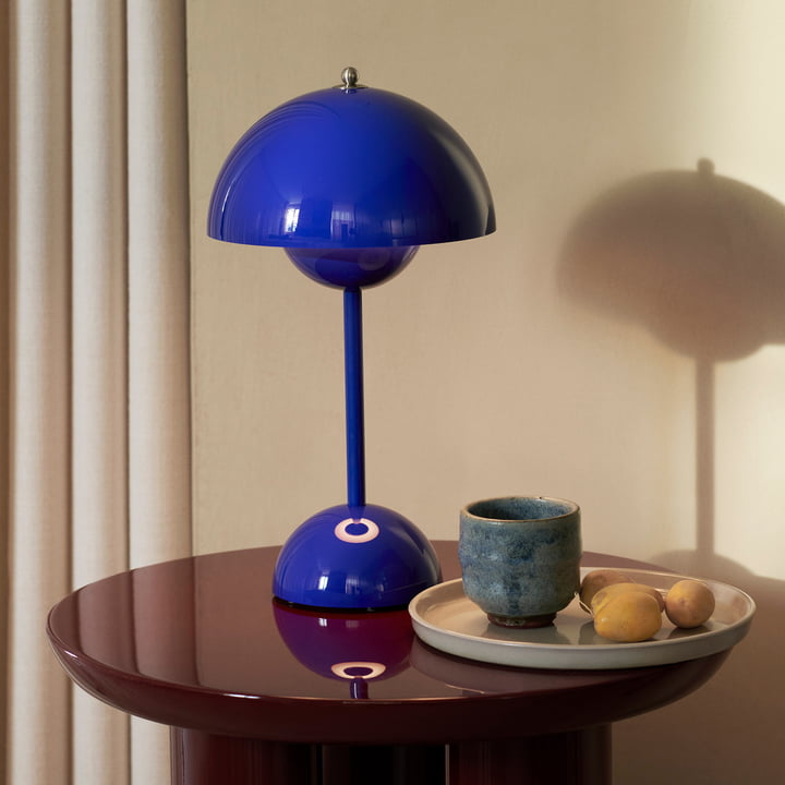 BowLift | Lunarglo | LED table lamp