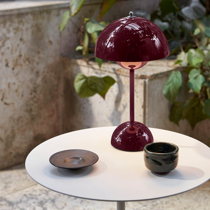 BowLift | Lunarglo | LED table lamp