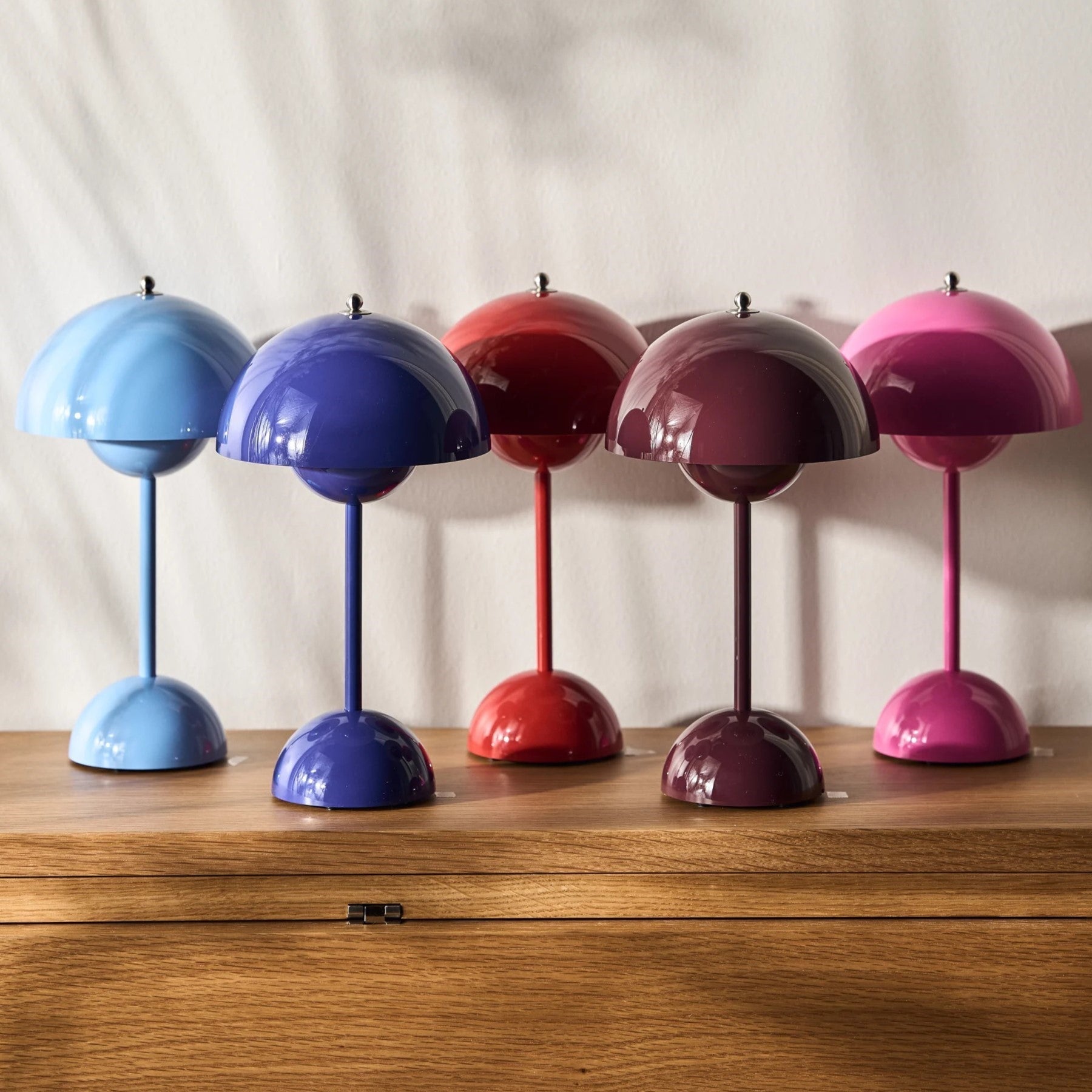 BowLift | LunarGlow - LED table lamp for a cozy interior