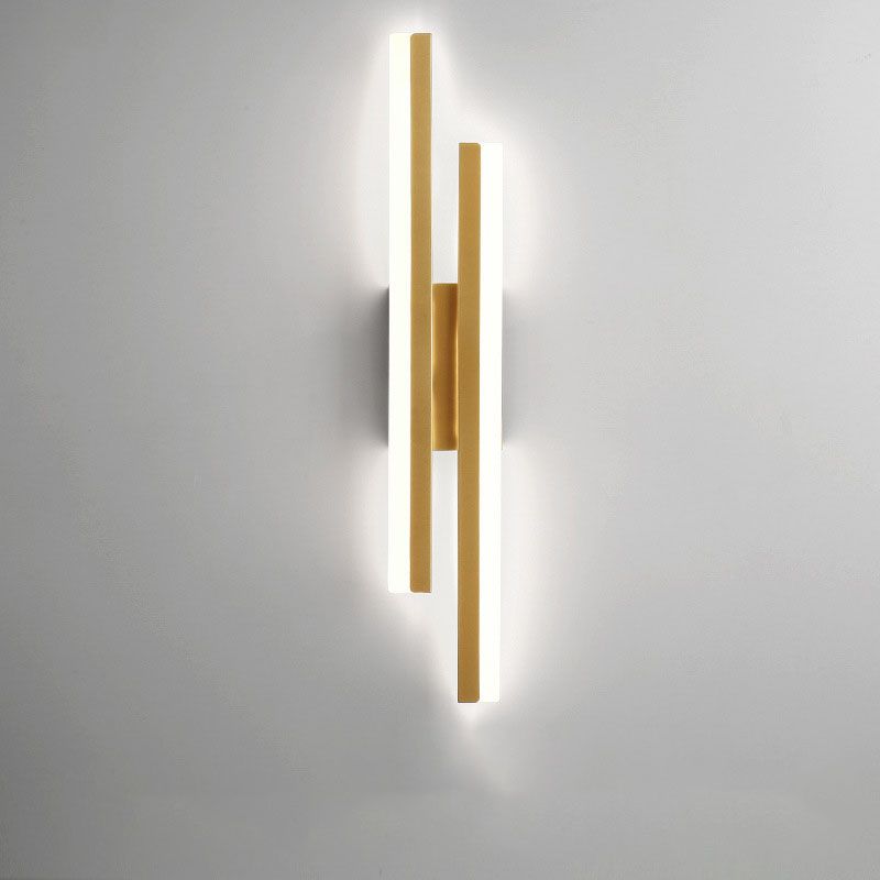 BowLift | Alana Wall Lamp in Black and Gold Elegant and durable