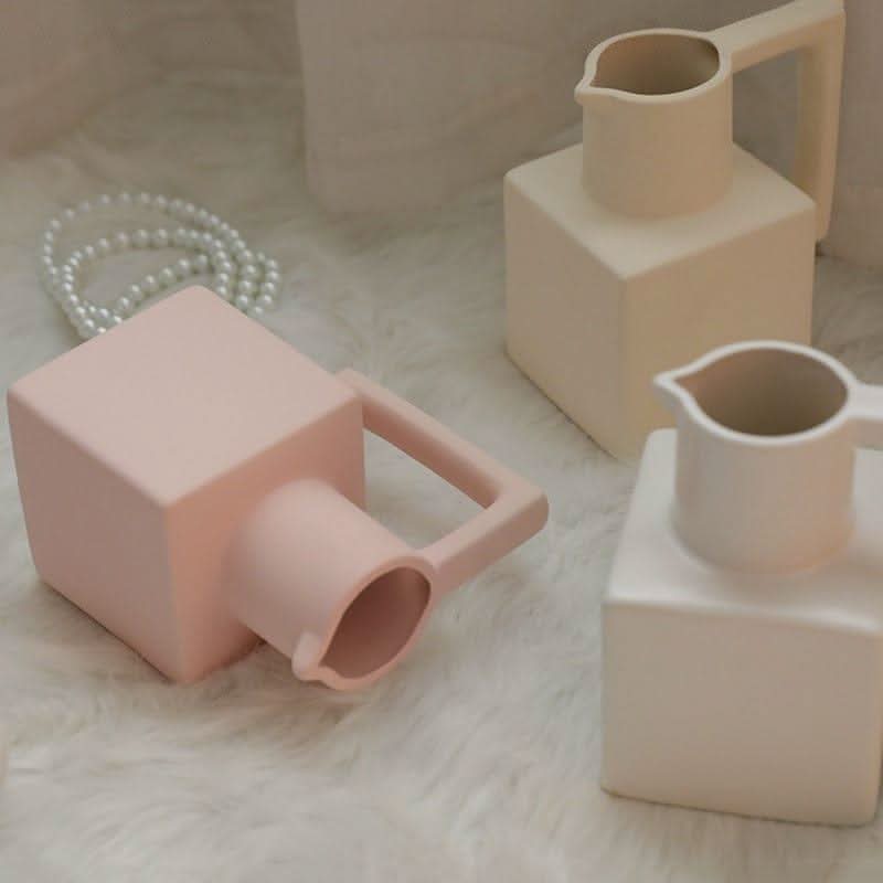 BowLift | AMALVIA – Elegant ceramic vase in Mediterranean style