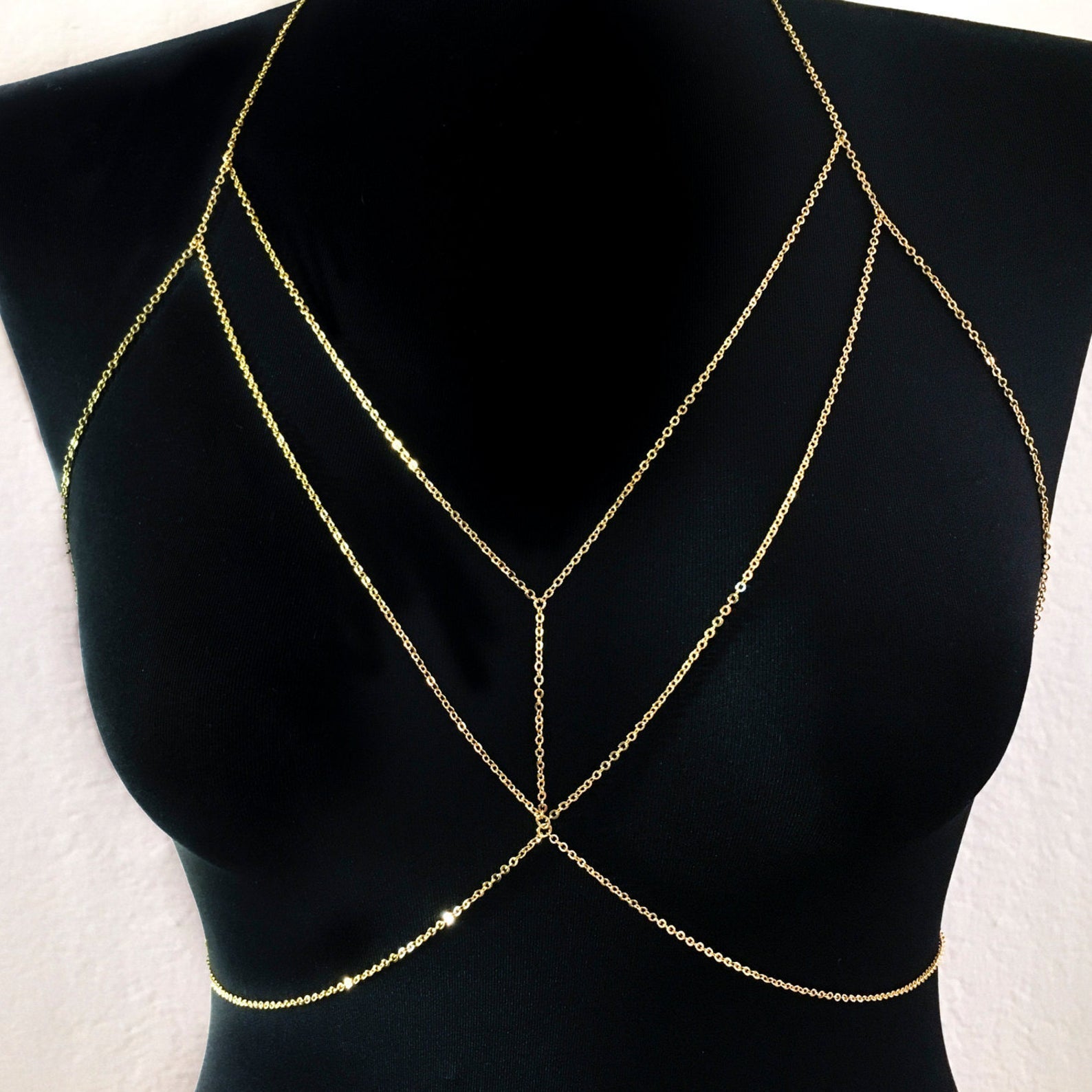 BowLift | Zetra️ | The essential accessory for a glamorous and confident look