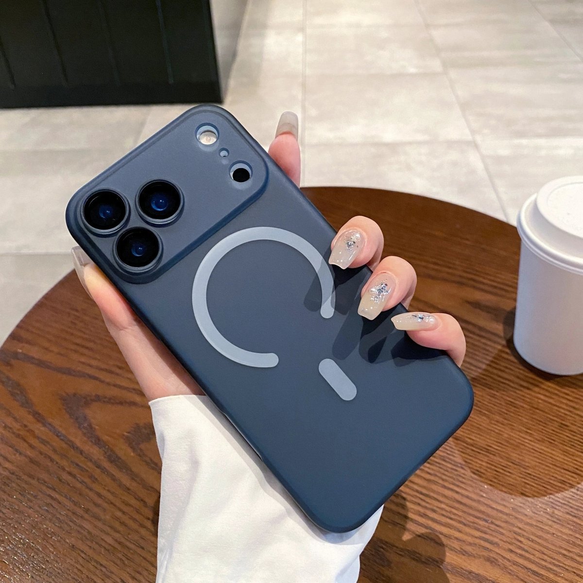 BowLift | AURACLEAR – Ultra-Thin Matte Clear MagSafe Case for iPhone