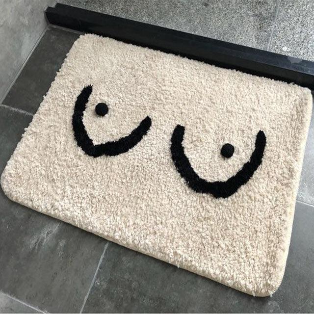 BowLift | Bath mat with tits