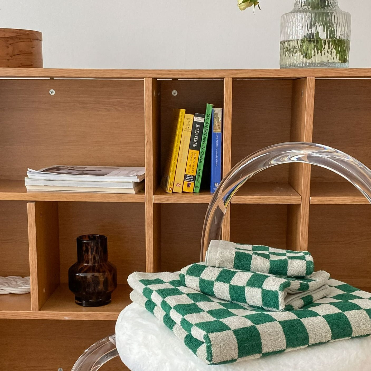 BowLift | Checkerboard Plus Towel Collection