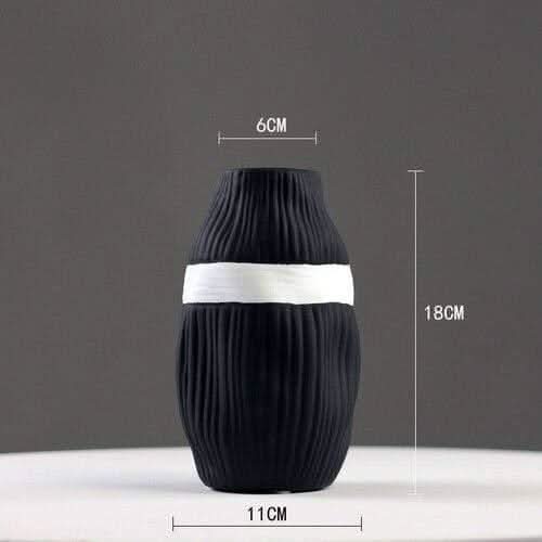 BowLift | HIKARIA – Elegant ceramic vase for modern accents