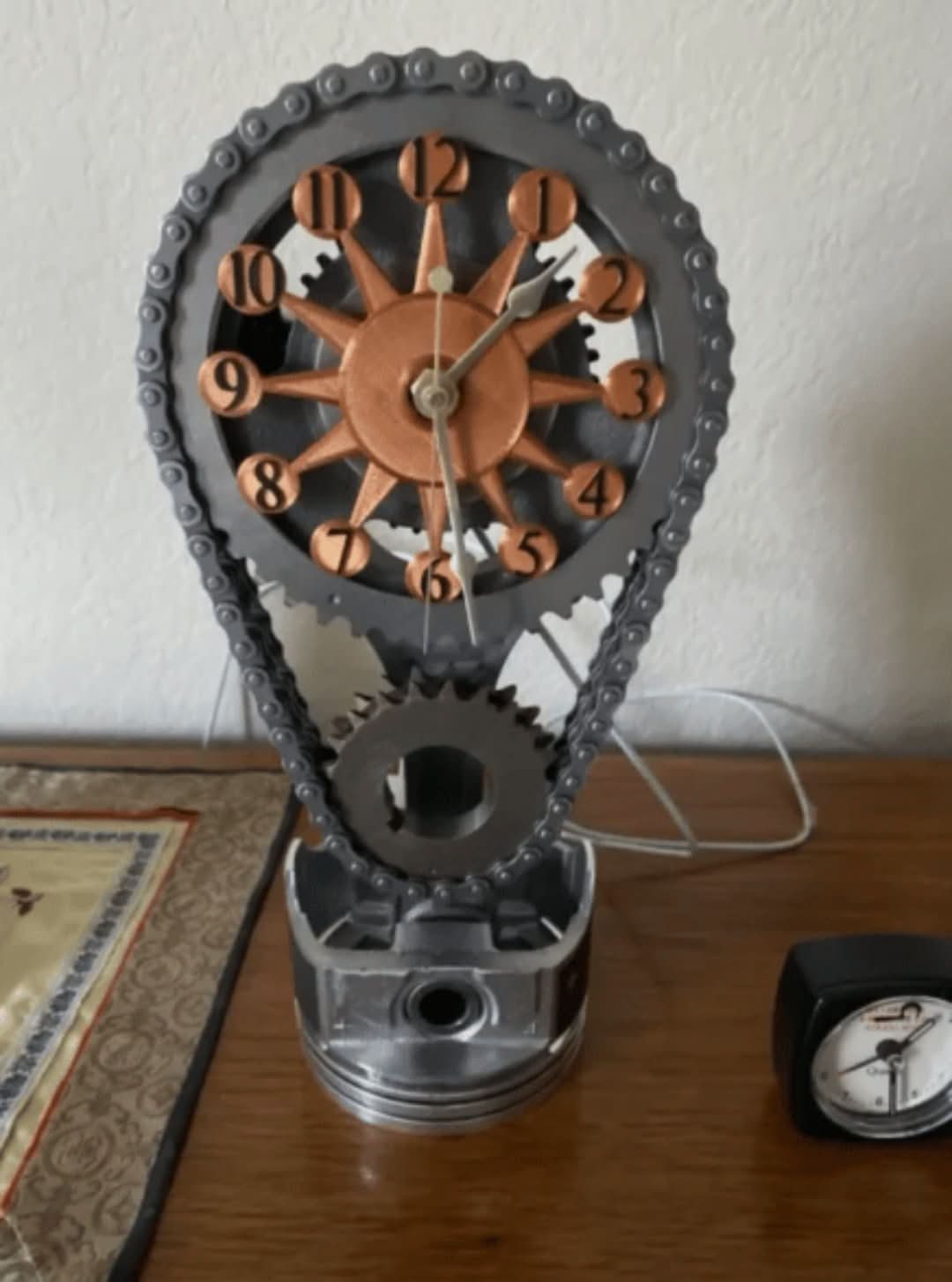 BowLift | The Gear Clock