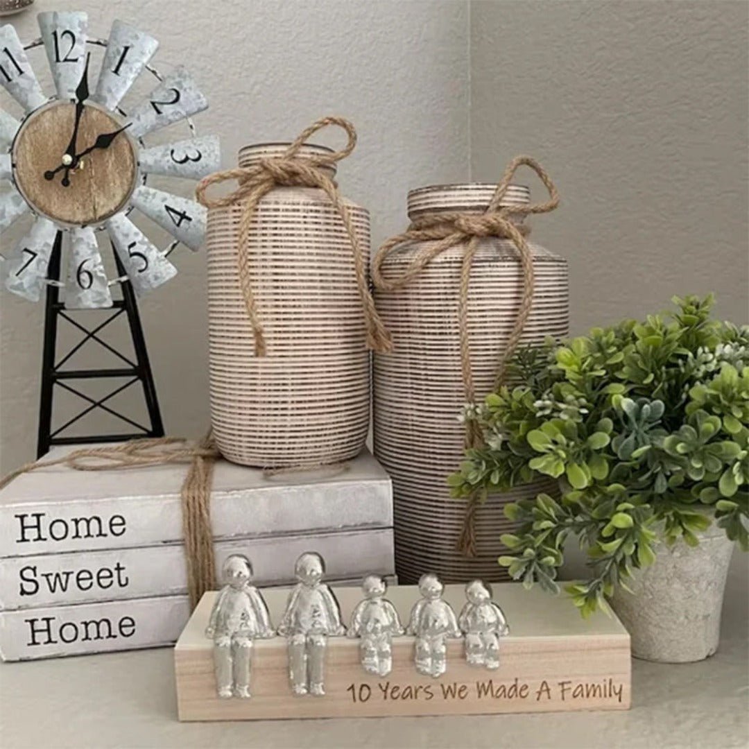 BowLift | Sculpture of the Eternal Family | Symbolism of Love and Bonding