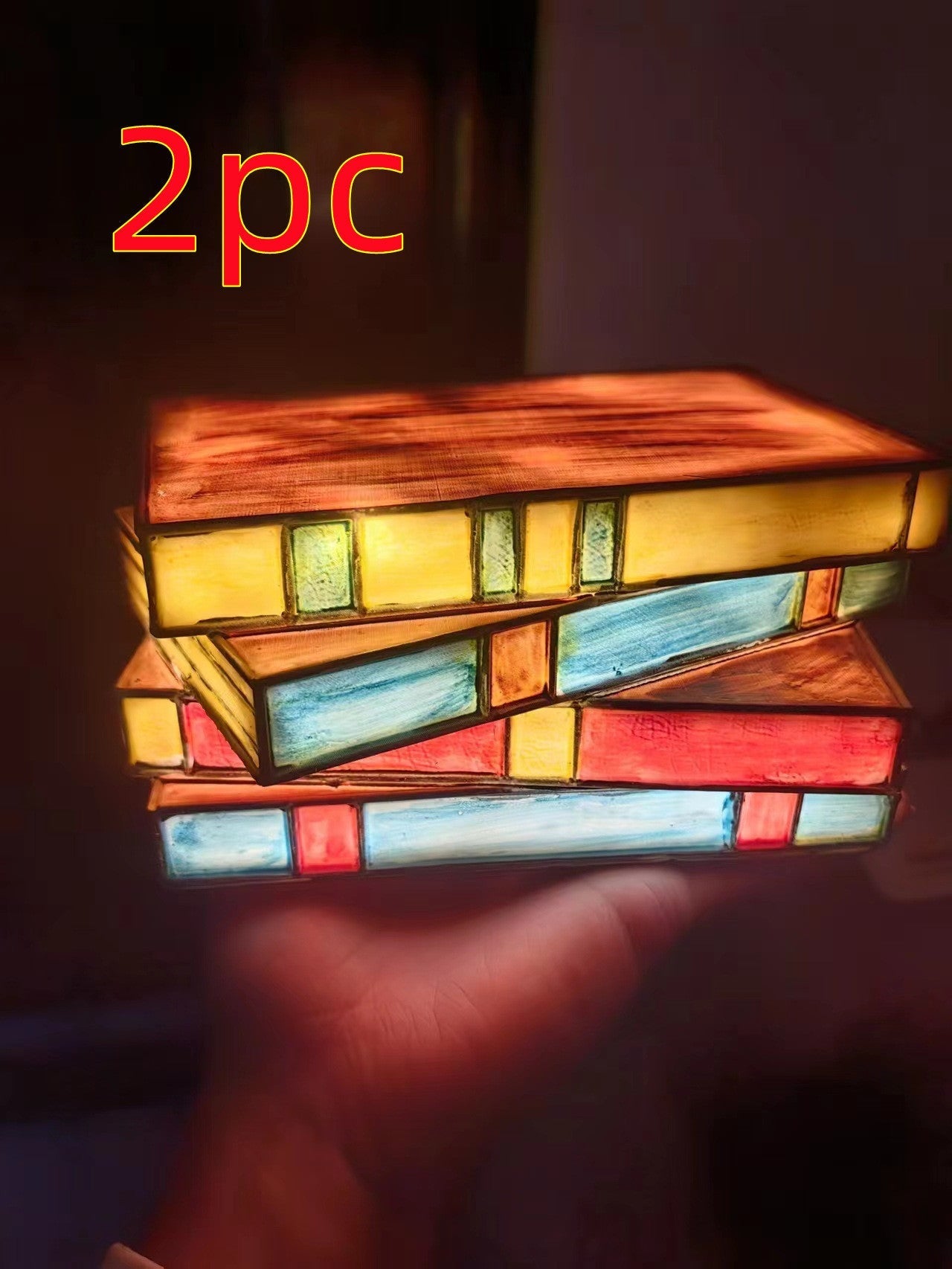 BowLift | Desk lamp with stacked books