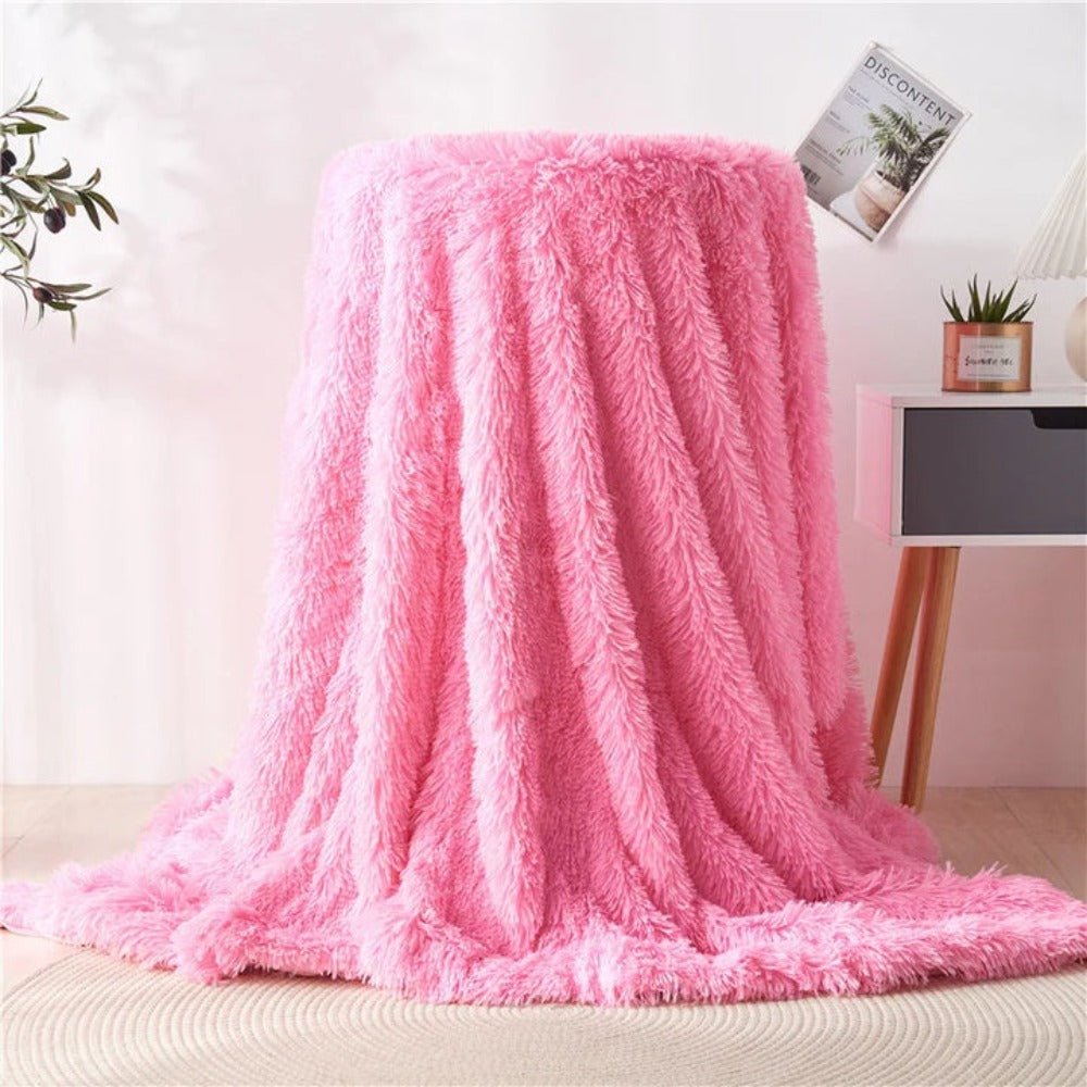 BowLift | FLURON – Luxurious Faux Fur Blanket with Silky Touch