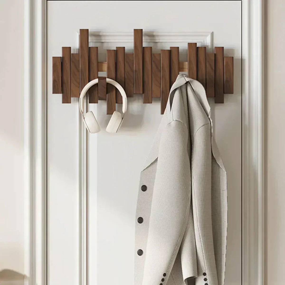BowLift | Wall coat rack made of wood piano – Practical and elegant for organizing your entryway