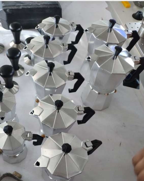 BowLift | Classic Italian Espresso Maker for the Stove - 12 Cup Moka Pot