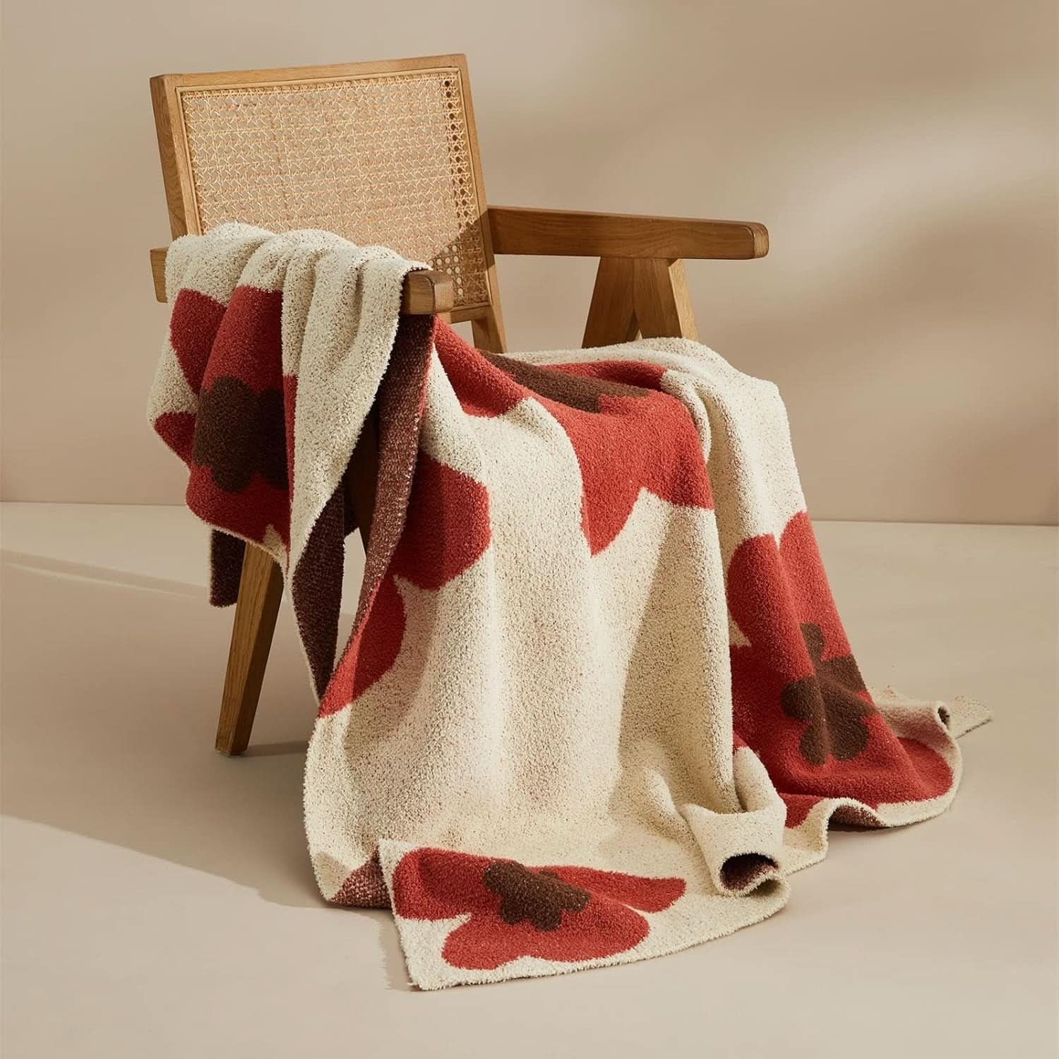 BowLift | CAS - Knitted blanket with floral pattern