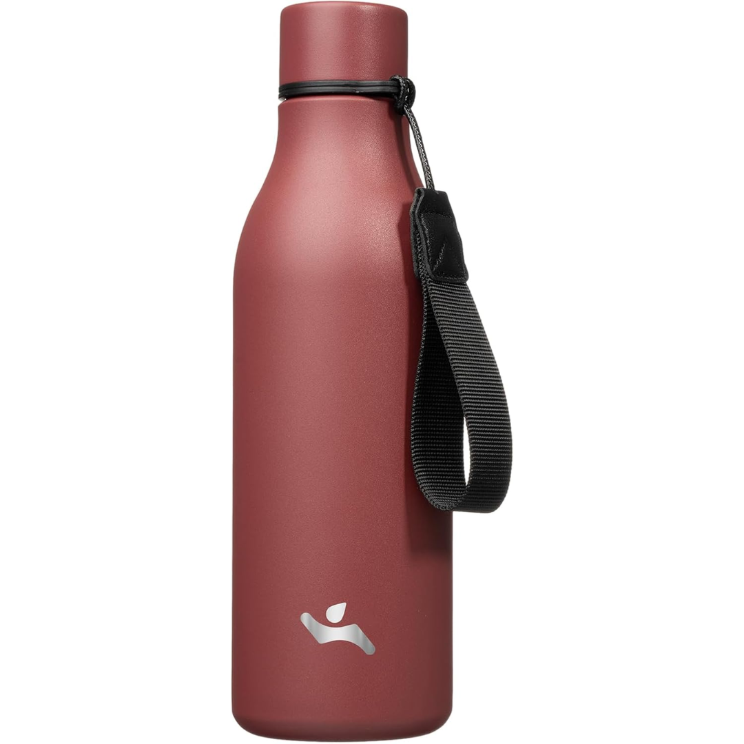 BowLift | Isolated stainless steel water bottle with strap