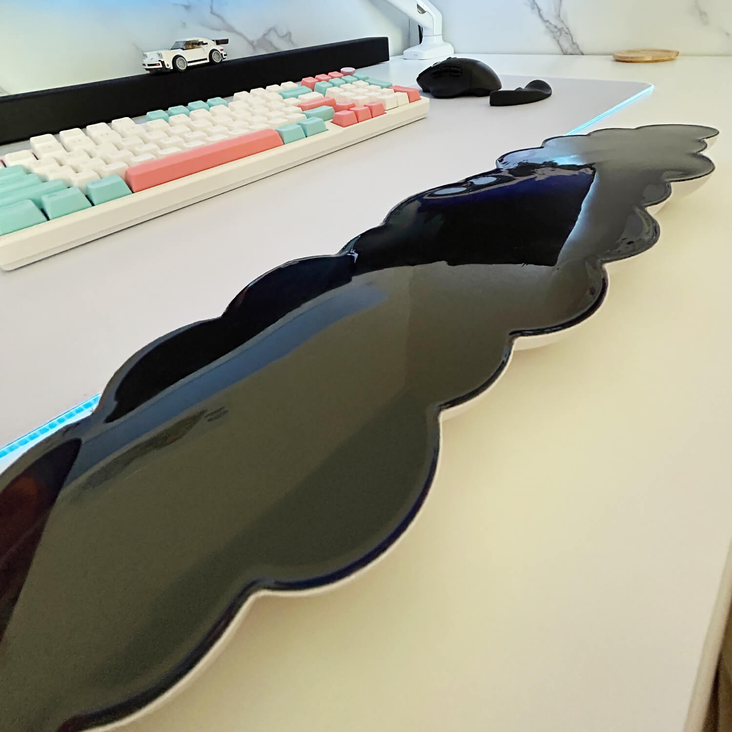 BowLift | Cloud-shaped Keyboard & Mouse Wrist Rest