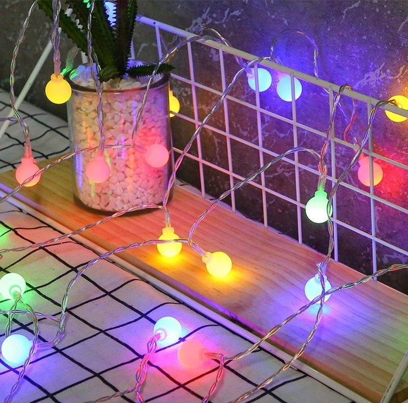 BowLift | LED Ball String Lights