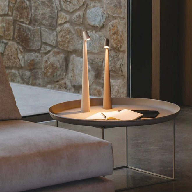 BowLift | Always perfect light with this modern, wireless table lamp