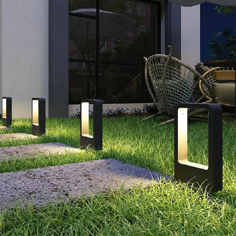 BowLift | Elegant Aluminum Floor Lamp for a Luxurious Shine Outdoors