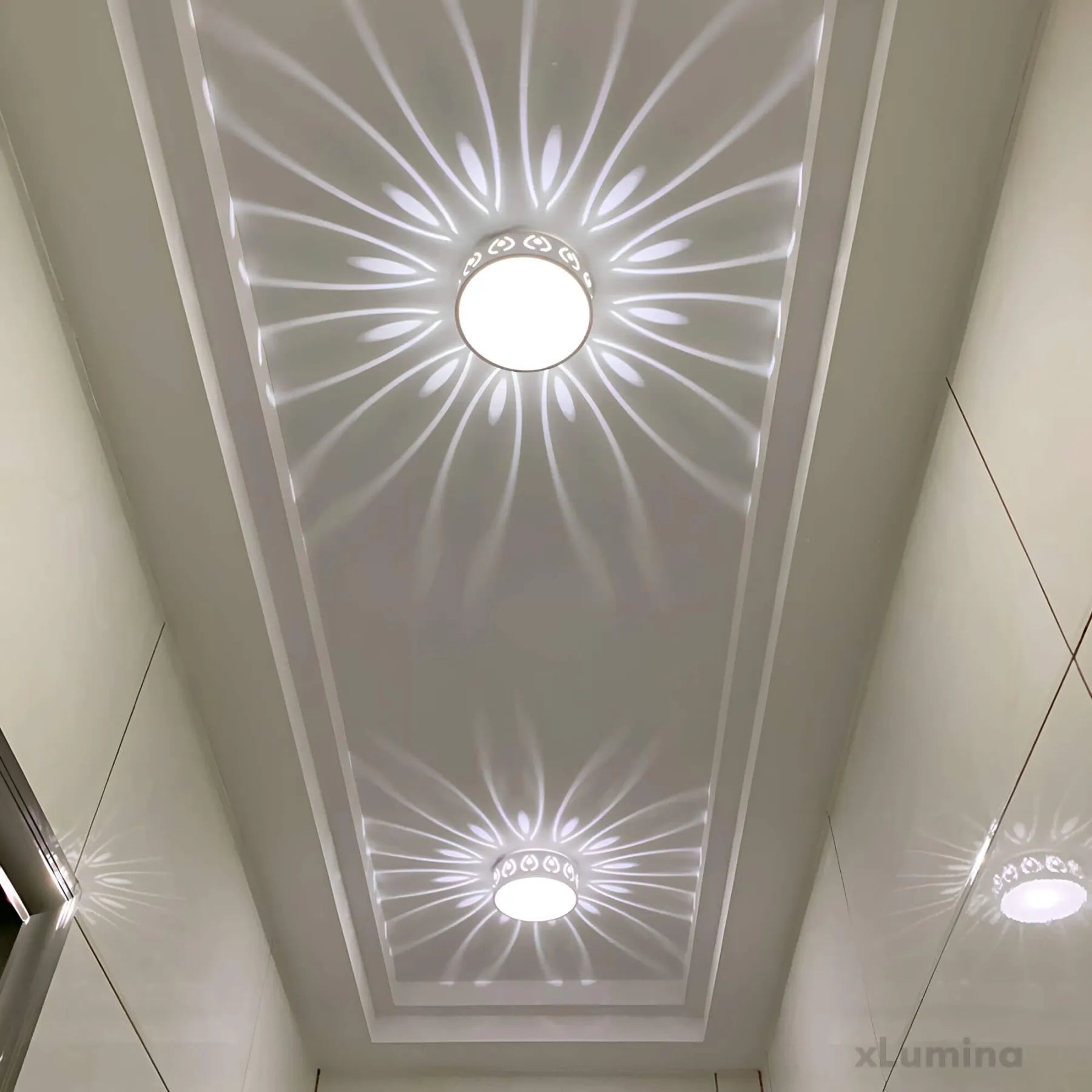 BowLift | LED ceiling light - for entrance, hallway and balcony
