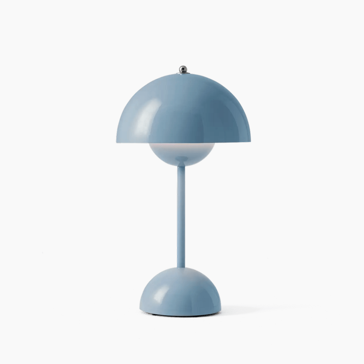 BowLift | Add a touch of retro charm to your home with this lamp