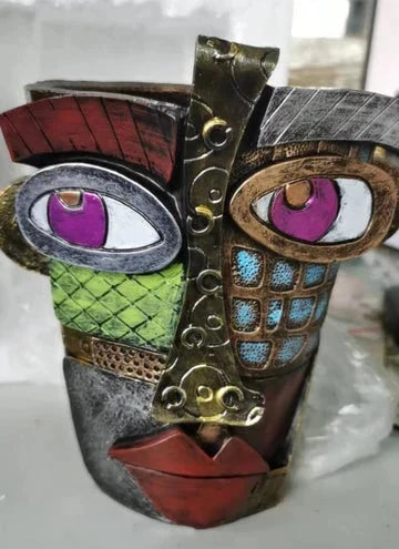 BowLift | Handmade Picasso Brutalist Abstract Beauty Face Flower Pot