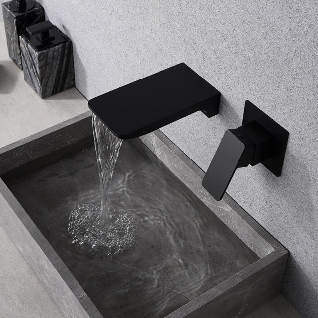 BowLift | Modern wall-mounted water tap