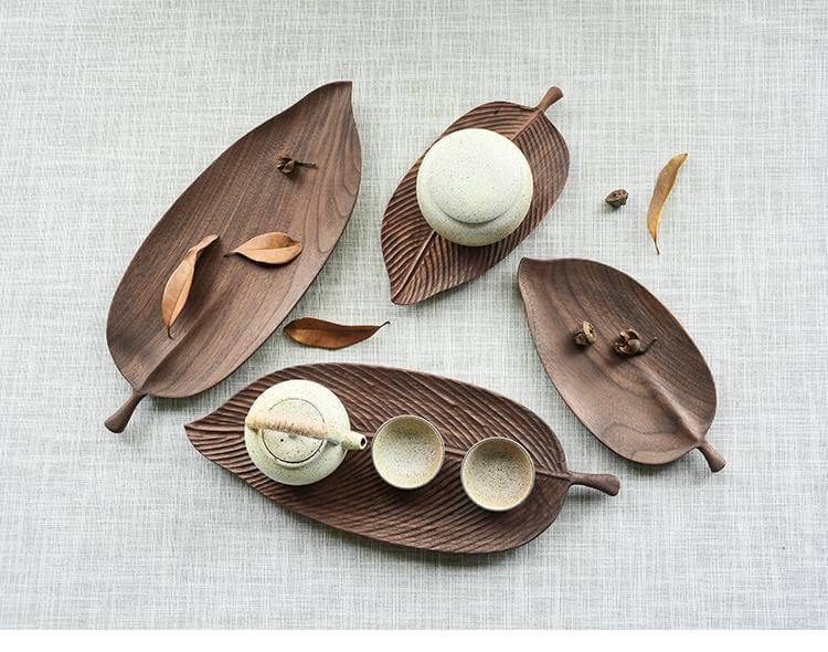 BowLift | Walnut Snack Tray Leaf Plates